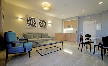 Casamaia Apartments