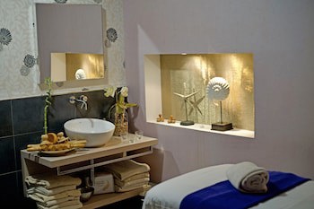 Casamaia Apartments