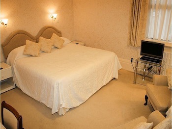 Chudleigh Hotel