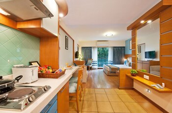 Grand Residency Hotel & Serviced Apartments