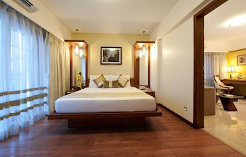 Grand Residency Hotel & Serviced Apartments