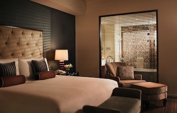 Joy Nostalg Hotel & Suites Manila Managed By Accorhotels