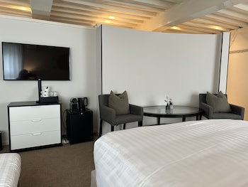 Hotel Grand Canal