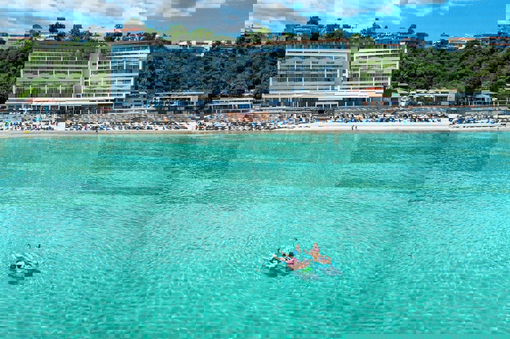 Ammon Zeus Luxury Beach Hotel