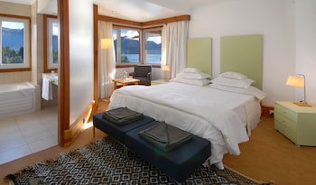 Isla Victoria Lodge