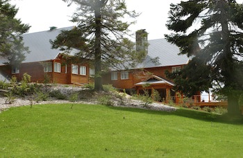 Isla Victoria Lodge