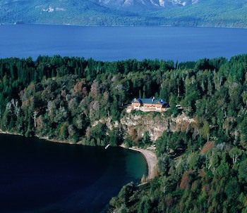 Isla Victoria Lodge