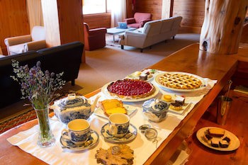 Isla Victoria Lodge