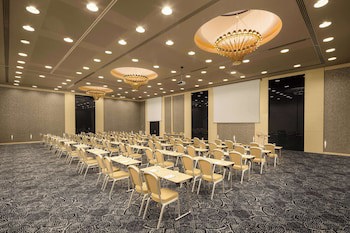 Golden Tulip Ana Dome