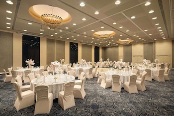 Golden Tulip Ana Dome
