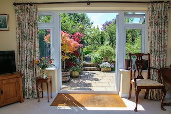 London Road Guest Accommodation