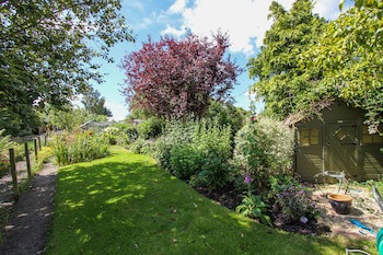 London Road Guest Accommodation