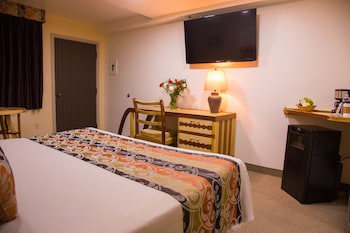 Hotel La Villa De Zaragoza