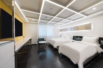 Amourex Hotel