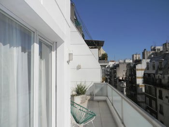 Art Suites
