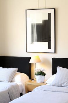 Art Suites
