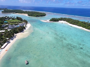 Muri Beach Club