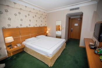 Anemon Grand Manisa Hotel