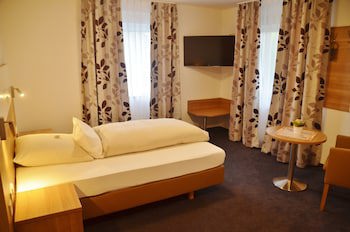 TIPTOP Hotel Hirt fotoğrafı