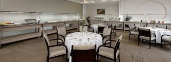 City Hotel