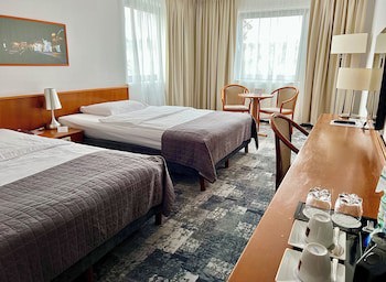 City Hotel