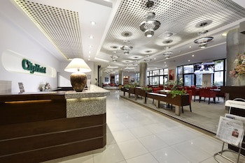 City Hotel
