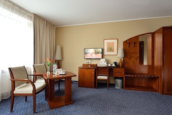 City Hotel