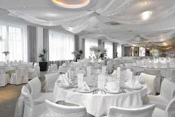 City Hotel