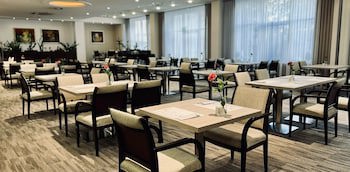 City Hotel