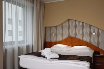 City Hotel
