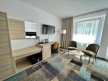 City Hotel