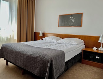 City Hotel