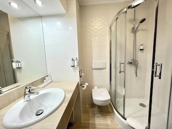 City Hotel