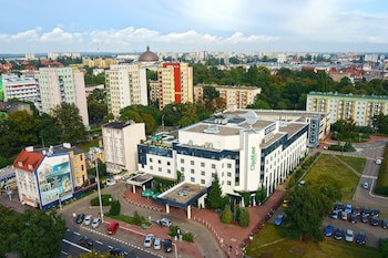 City Hotel