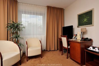 City Hotel