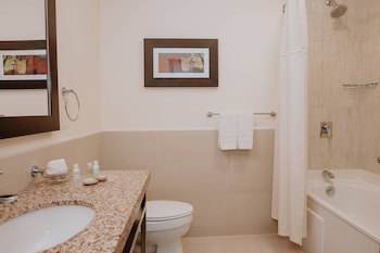 Courtyard By Marriott Guayaquil