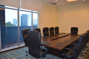 Courtyard By Marriott Guayaquil
