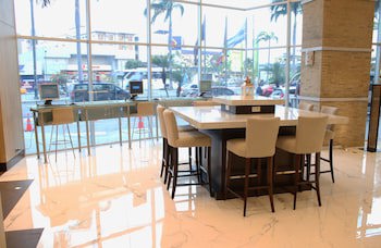 Courtyard By Marriott Guayaquil