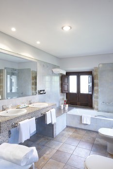Parador De Cangas De Onis