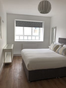 Eyre Square Townhouse