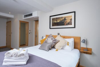 Eyre Square Townhouse