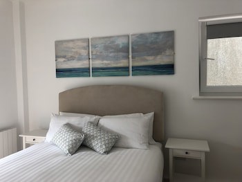 Eyre Square Townhouse