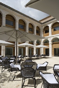 Parador De Alcala