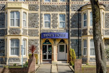 Tanes Hotel