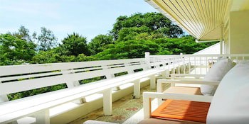 Baan Bayan Beach Hotel