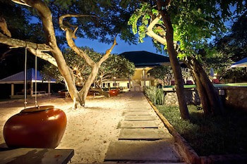 Baan Bayan Beach Hotel
