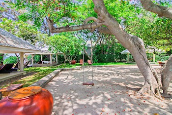 Baan Bayan Beach Hotel
