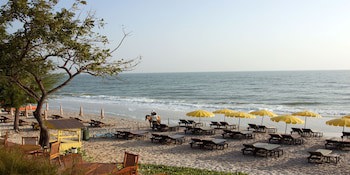 Baan Bayan Beach Hotel