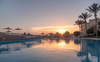 Serenity Alpha Beach galeri fotoğrafı