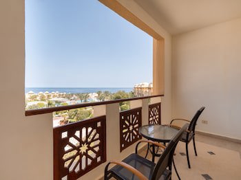 Serenity Alpha Beach galeri fotoğrafı
